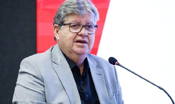 João Azevêdo minimiza tese de “Cícero governador e João senador” e reage a críticas do prefeito de João Pessoa