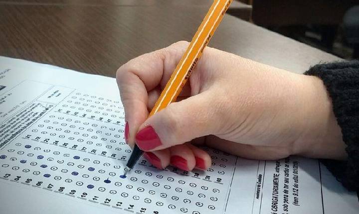 Prefeitura de São Francisco convoca 15 aprovados em concurso para a Educação