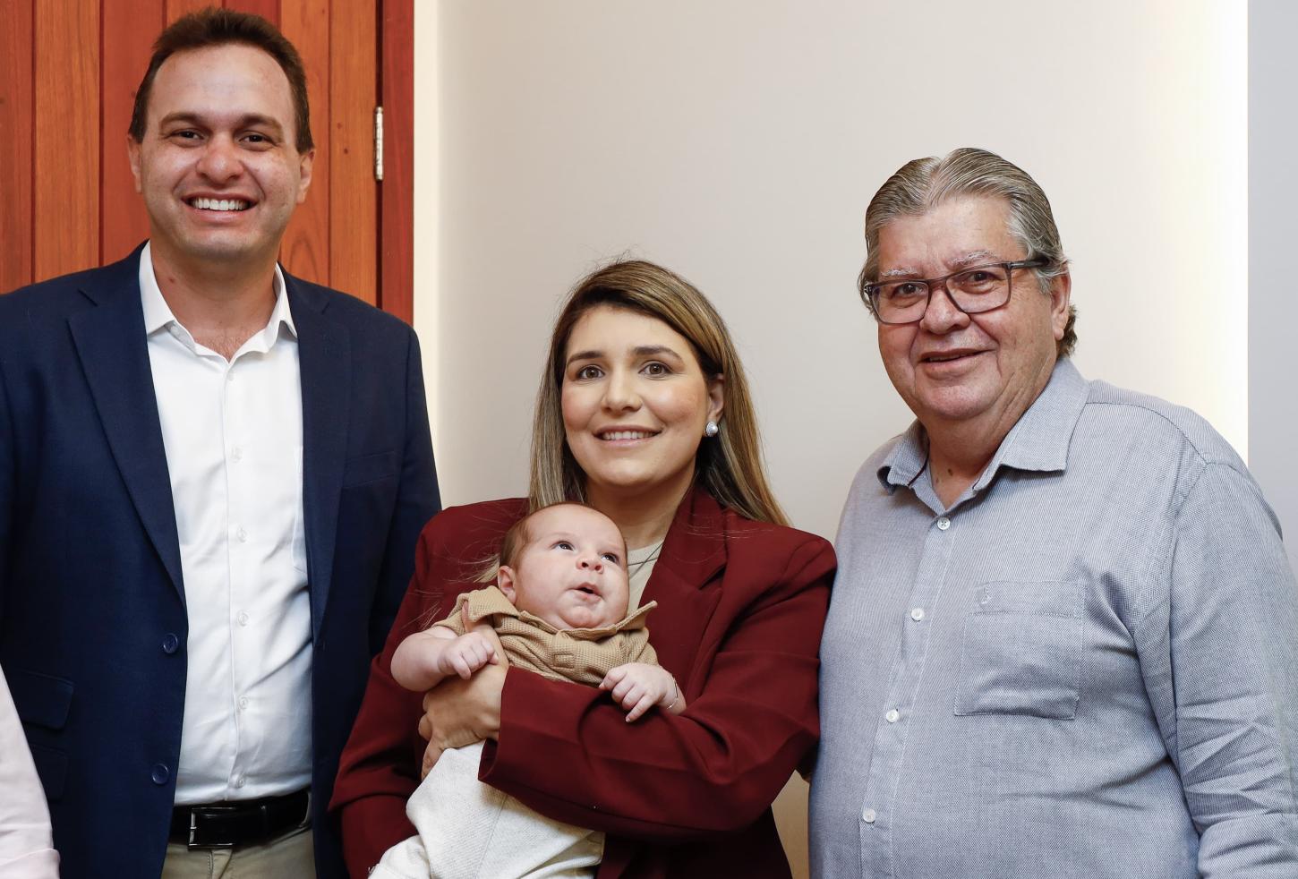 Governador autoriza pacote de obras para Triunfo e Poço de José de Moura após audiência com prefeitos