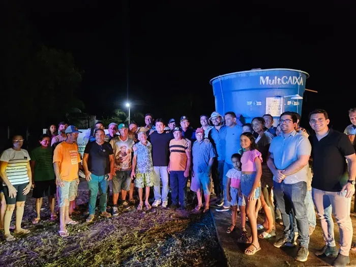 Helder Carvalho entrega sistema de água com energia renovável em Sousa nos 171 anos de emancipação