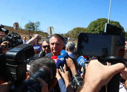 Maioria da 1ª Turma do STF vota por manter cautelares contra Bolsonaro