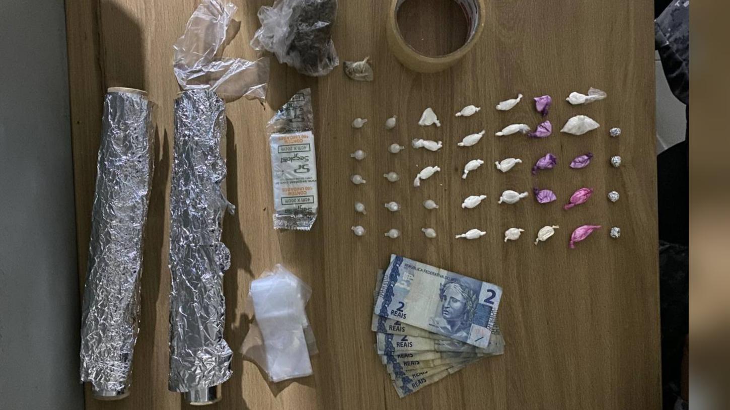 ROTAM prende jovem com drogas em Nazarezinho após atitude suspeita