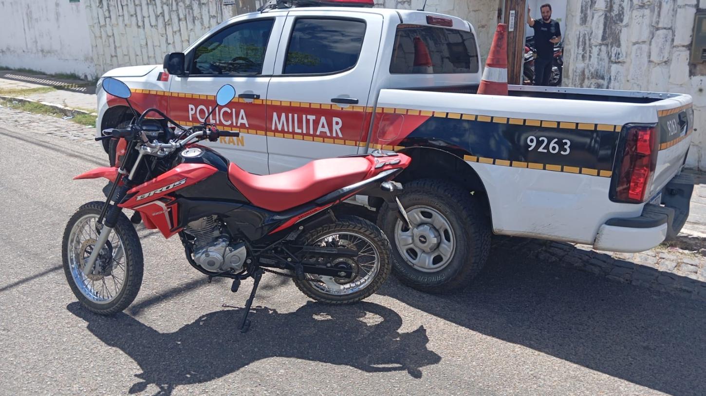 Motocicleta com sinais de adulteração é apreendida no município de Lastro