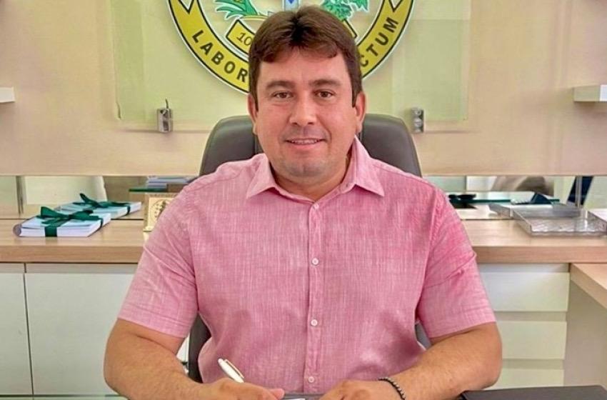 Nesta terça-feira (26), prefeito Helder Carvalho antecipa pagamento do mês de agosto