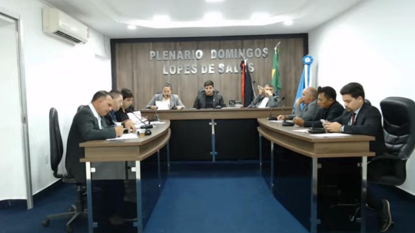 Prefeito chama vereadores de “vagabundos” e acaba derrotado: Câmara de Marizópolis derruba veto por 6 a 3