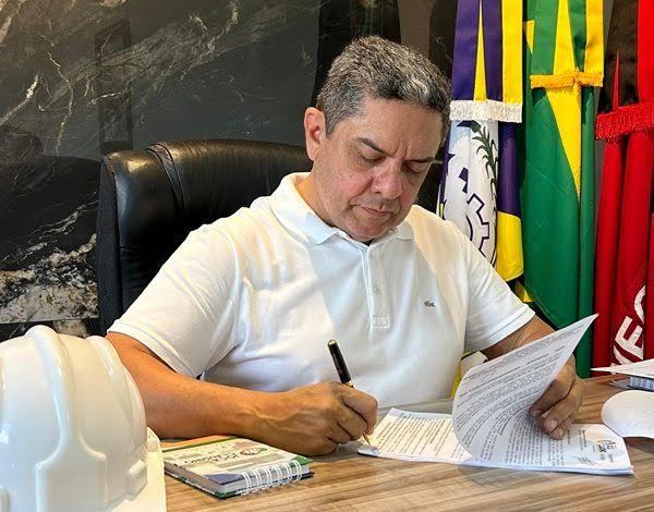 Prefeitura de Joca Claudino mantém compromisso com servidores e realiza pagamento referente ao mês de agosto