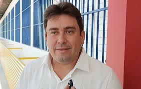 Antecipado, Helder Carvalho anuncia pagamento dos servidores da prefeitura de Sousa