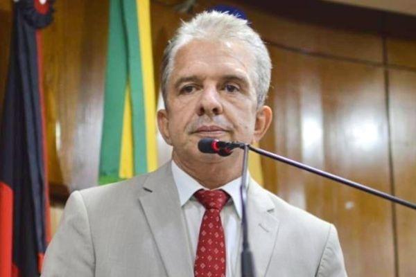 Nabor Wanderley nega articulação com oposição e reafirma alinhamento com João Azevêdo para 2026