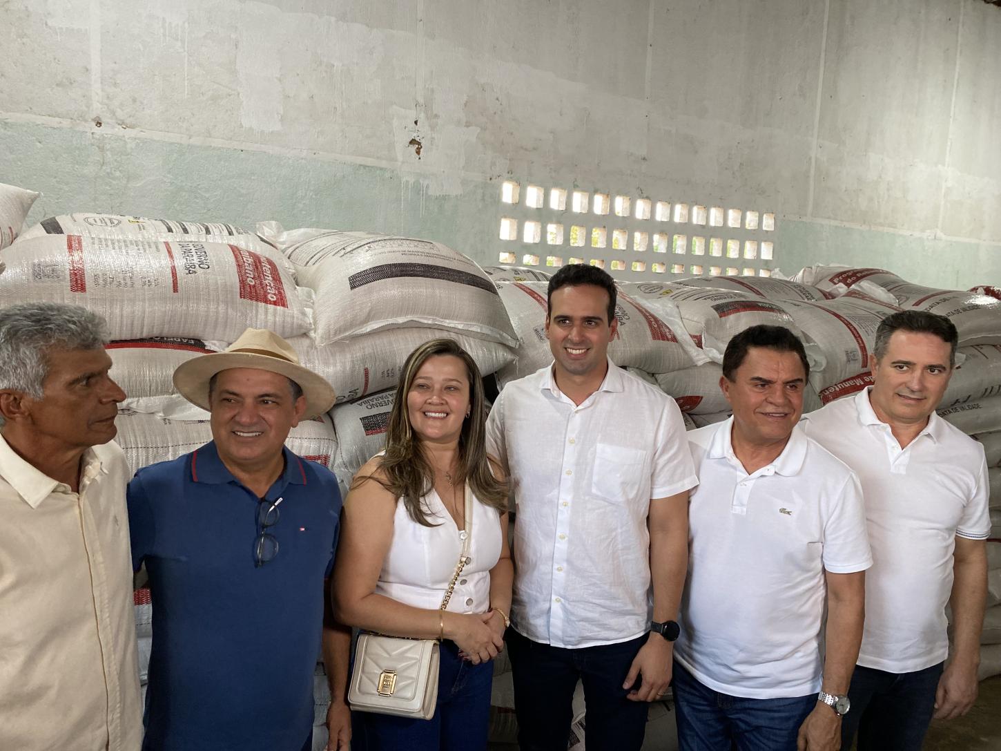 Polo de Ração Subsidiada é entregue em São João do Rio do Peixe com presença de vice-governador e autoridades estaduais