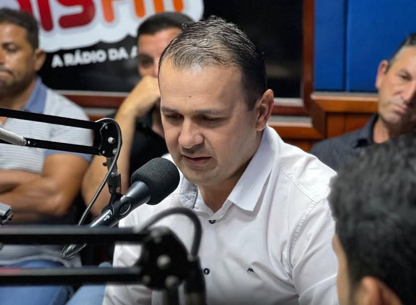 Prefeito de Bernardino Batista sela alianças e define seu palanque para 2026