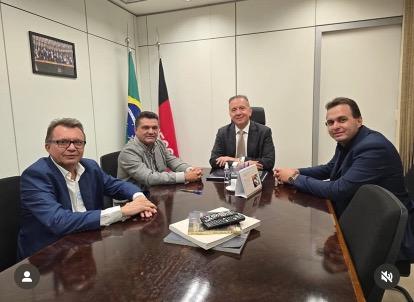 Gestores de Triunfo e São João do Rio do Peixe garantem apoio de Aguinaldo Ribeiro em Brasília