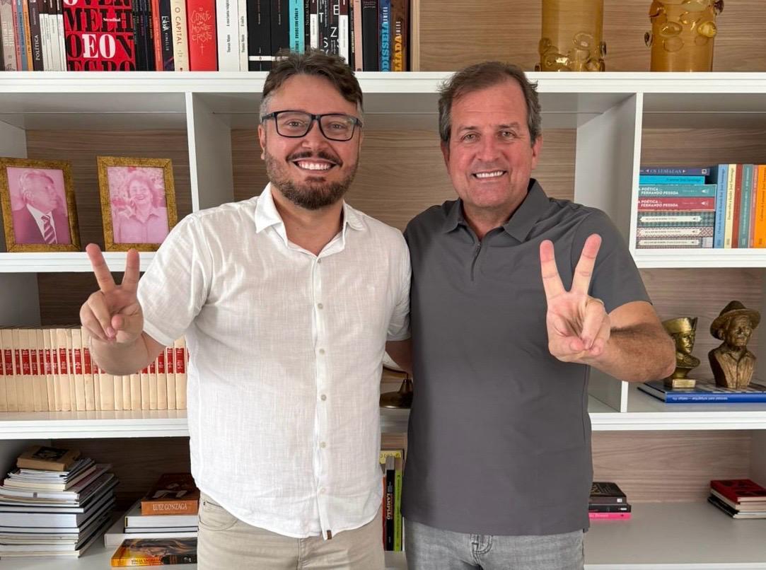 Fábio Tyrone amplia articulações e recebe apoio de Dr. Ernany Quirino, liderança política de Cajazeiras