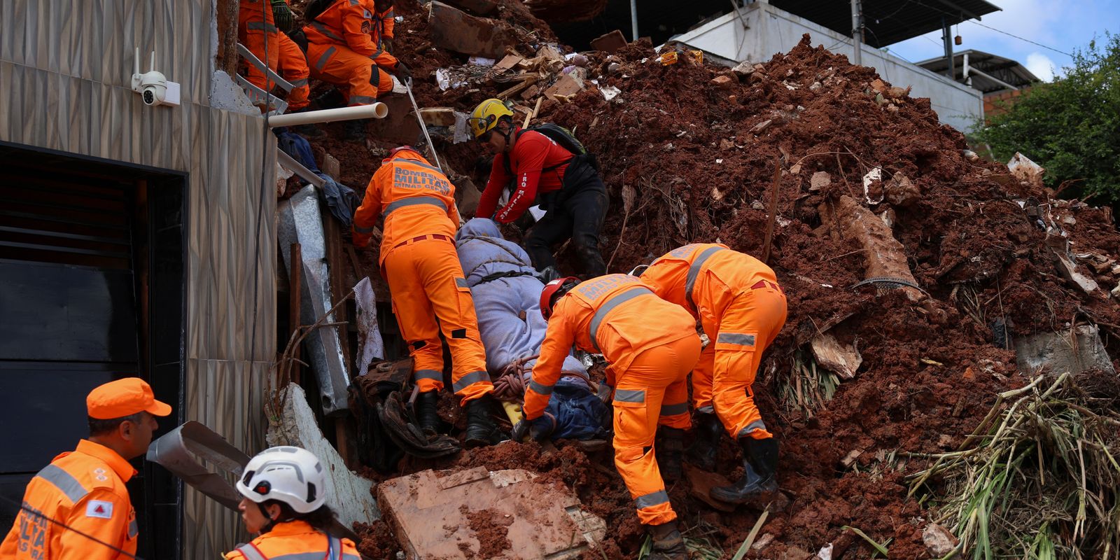 Zona da Mata Mineira registra 46 mortes devido às fortes chuvas