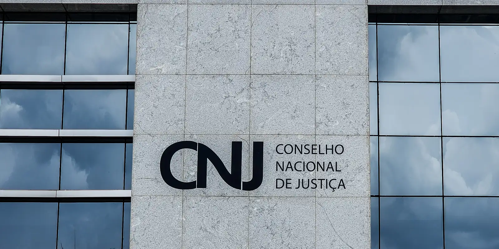 CNJ afasta desembargador por absolver réu em caso de estupro de vulnerável