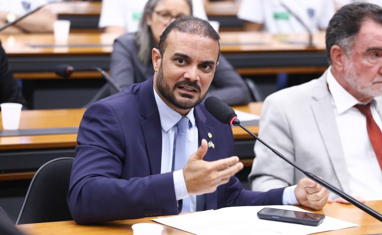 Comissão de trabalho aprova reforço na segurança para empréstimos consignados