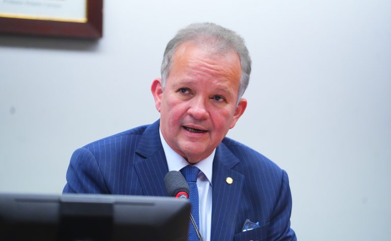 Comissão da Câmara aprova novas diretrizes para pessoas com deficiência em concursos públicos