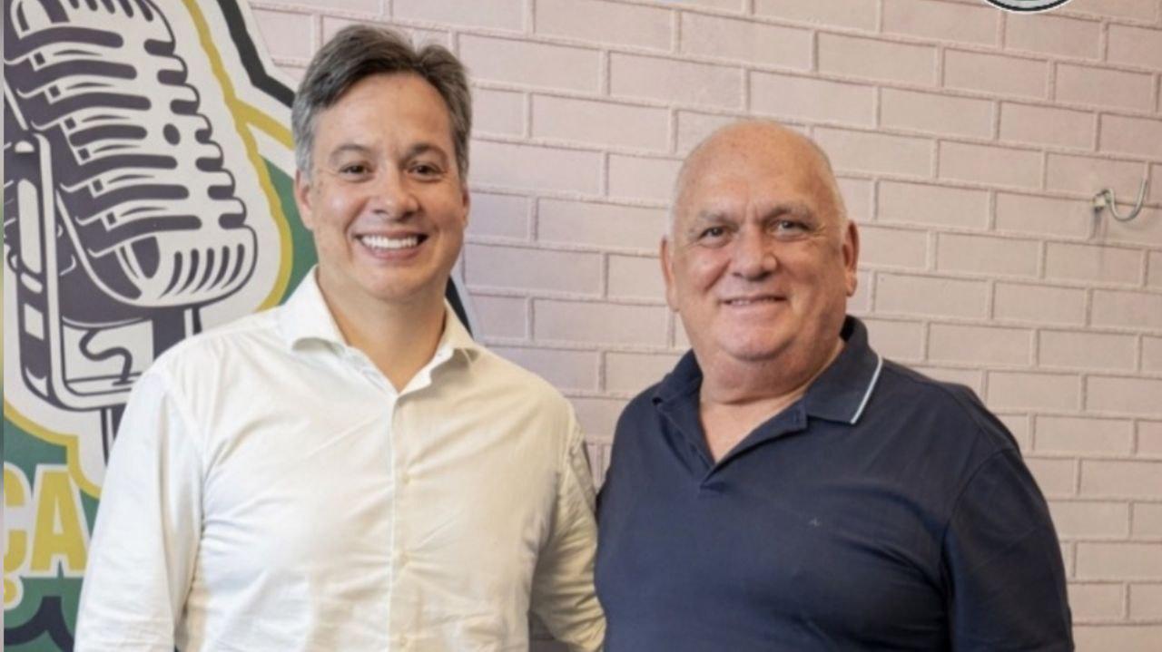 “Ele vai voltar”: Júnior Araújo crava retorno de Coloral e diz estar “fechado 100%” com ex-prefeito de São José da Lagoa tapada, veja o vídeo