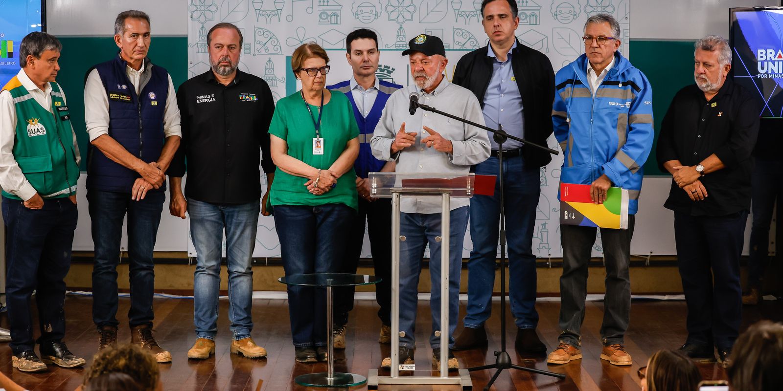 Lula anuncia modelo do Rio Grande do Sul para auxílio a desabrigados em Minas Gerais