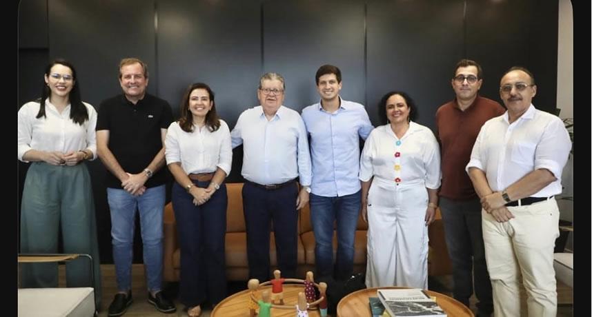 João Azevêdo se reúne com presidente nacional do PSB e apresenta quadros para disputa à Câmara Federal