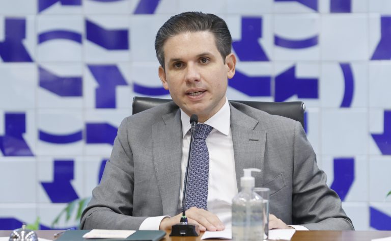 Motta reitera importância da ordem cronológica para pedidos de CPI