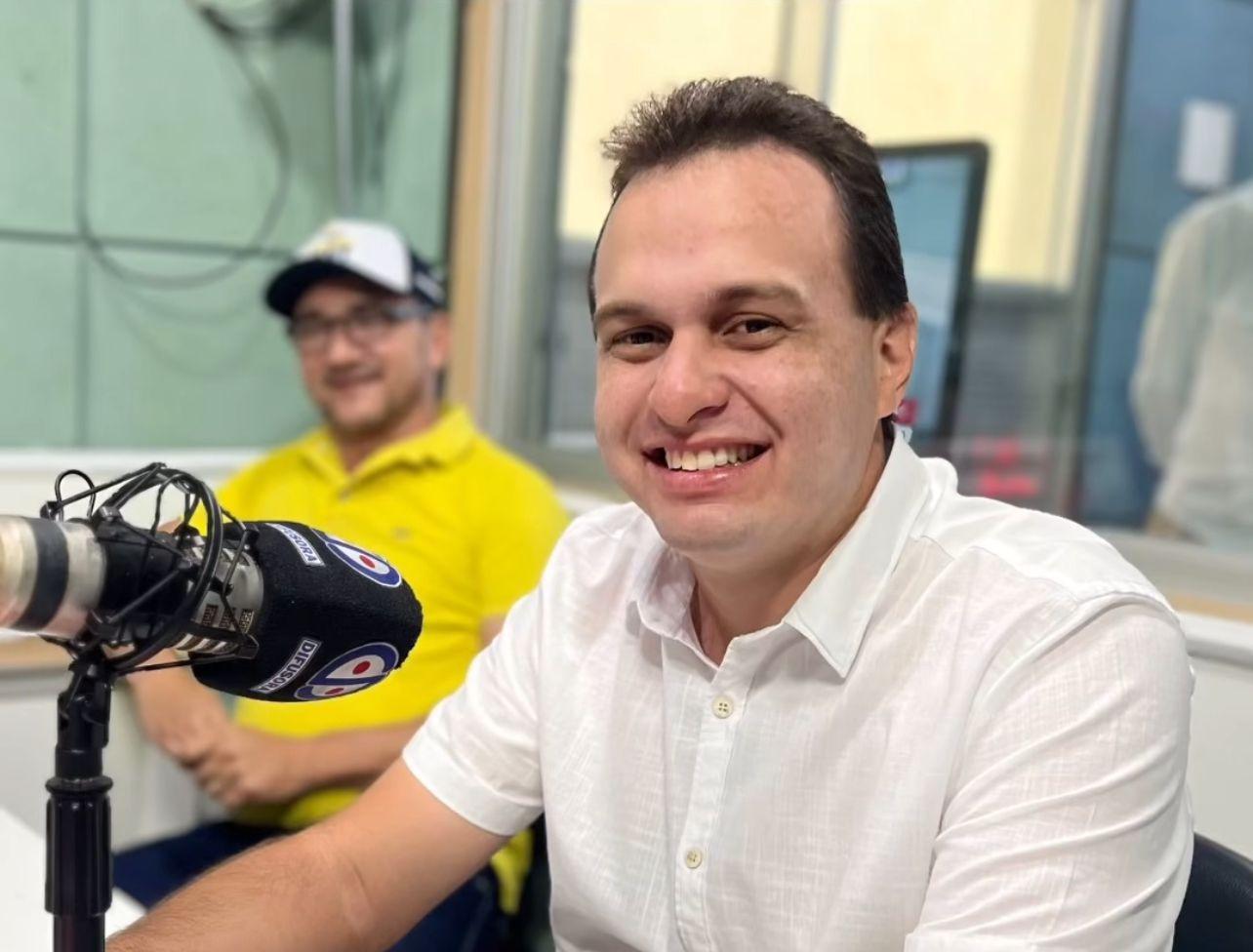 Prefeito Espedito Filho garante pagamento dentro do mês e reforça compromisso com servidores, em Triunfo