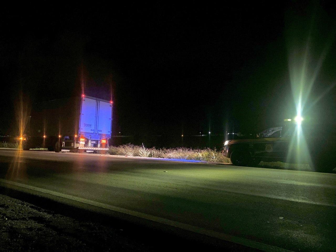 Acidente com caminhão, moto e bicicleta deixa quatro feridos, incluindo uma criança na BR-230 em Sousa