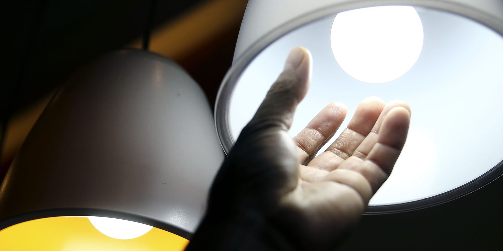 Aneel confirma bandeira verde para abril, sem custos extras na conta de luz