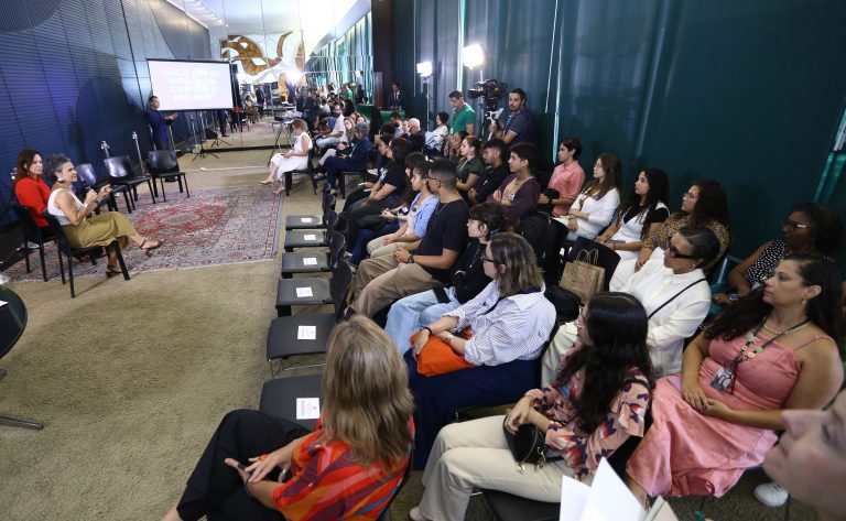 Câmara dos Deputados reconhece cinco produções audiovisuais em combate à violência de gênero