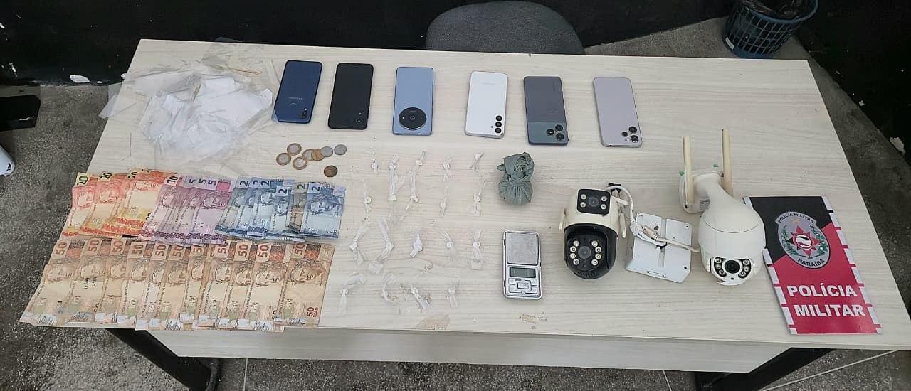 Combate ao Tráfico: ROTAM Realiza Apreensões de Drogas nos Bairros São Francisco e Vila Nova em Cajazeiras