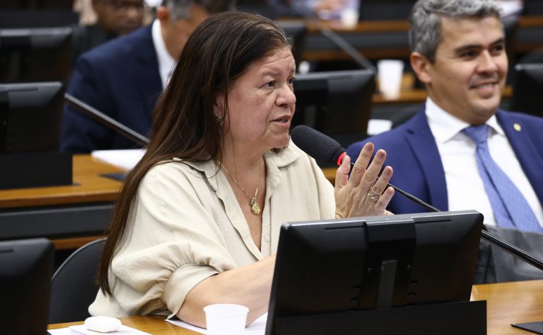 Comissão aprova proposta que responsabiliza partes por dano processual