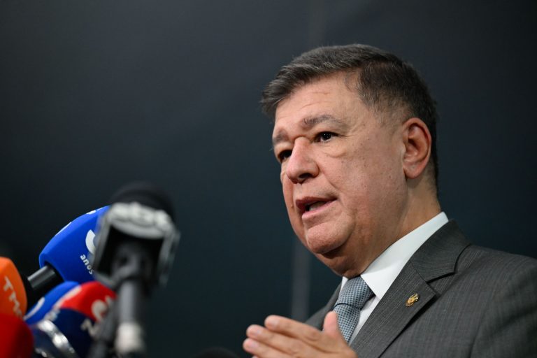 CPMI do INSS avalia convites a Galípolo e Campos Neto para esclarecimentos