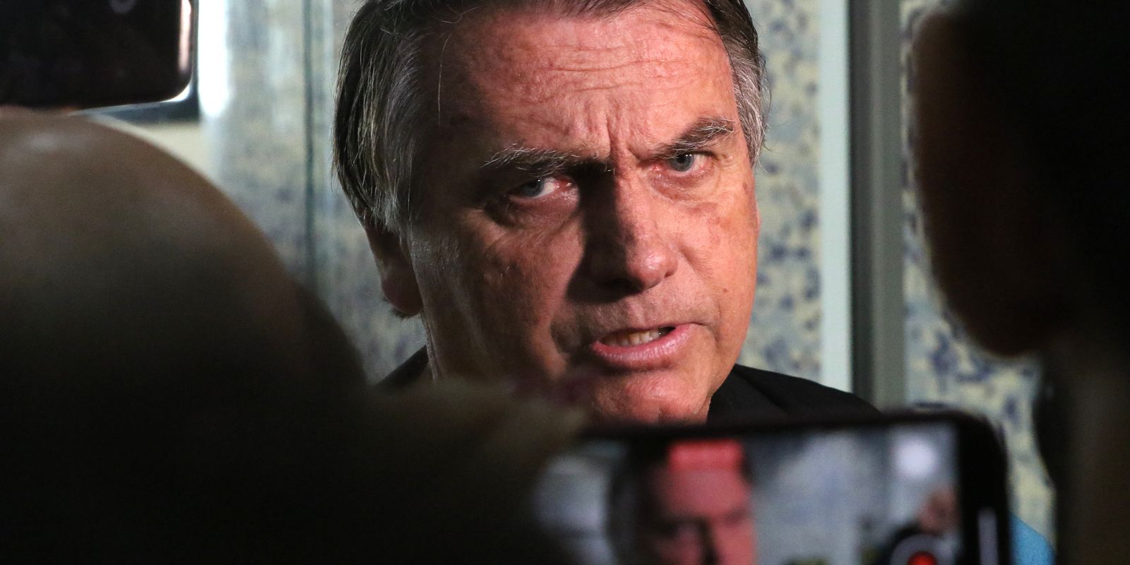 Defesa de Bolsonaro afirma desconhecimento sobre vídeo de Eduardo