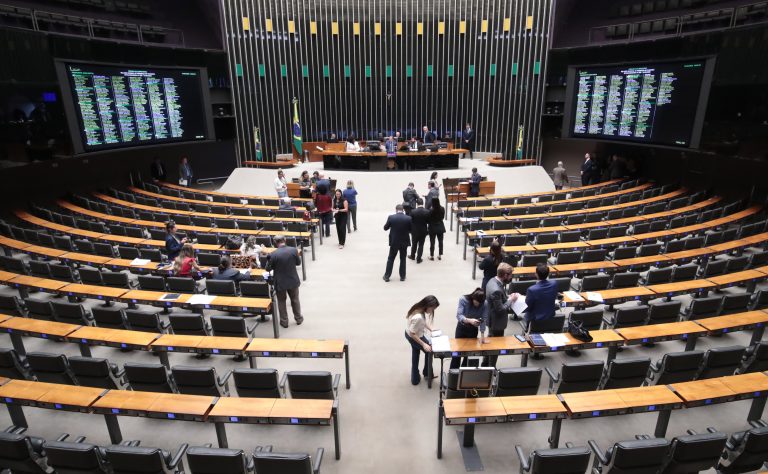 Câmara dos Deputados pode votar novo regime para socorrer ou liquidar bancos