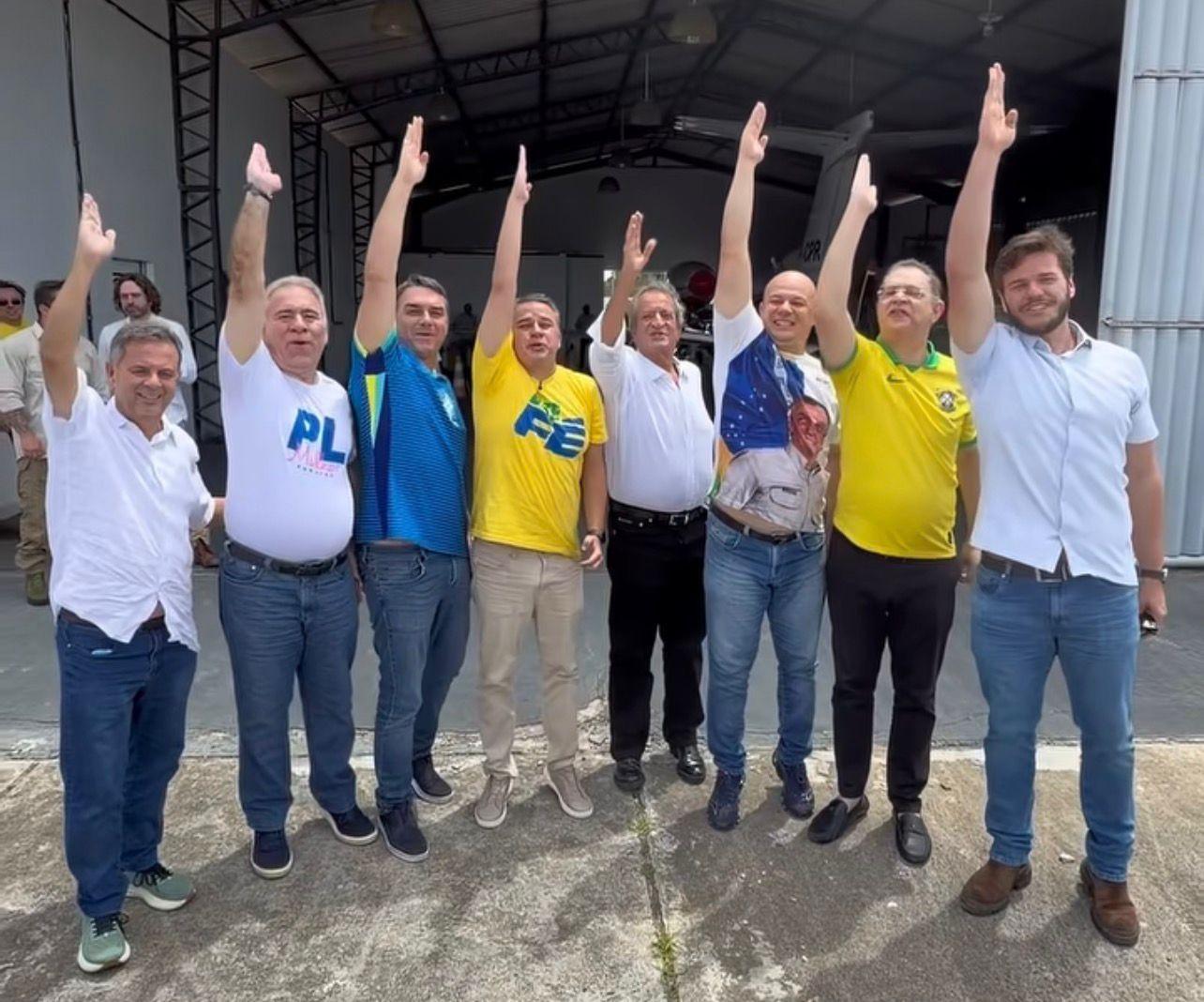 Efraim Filho se filia ao PL e reforça aliança com direita para disputa ao Governo da Paraíba