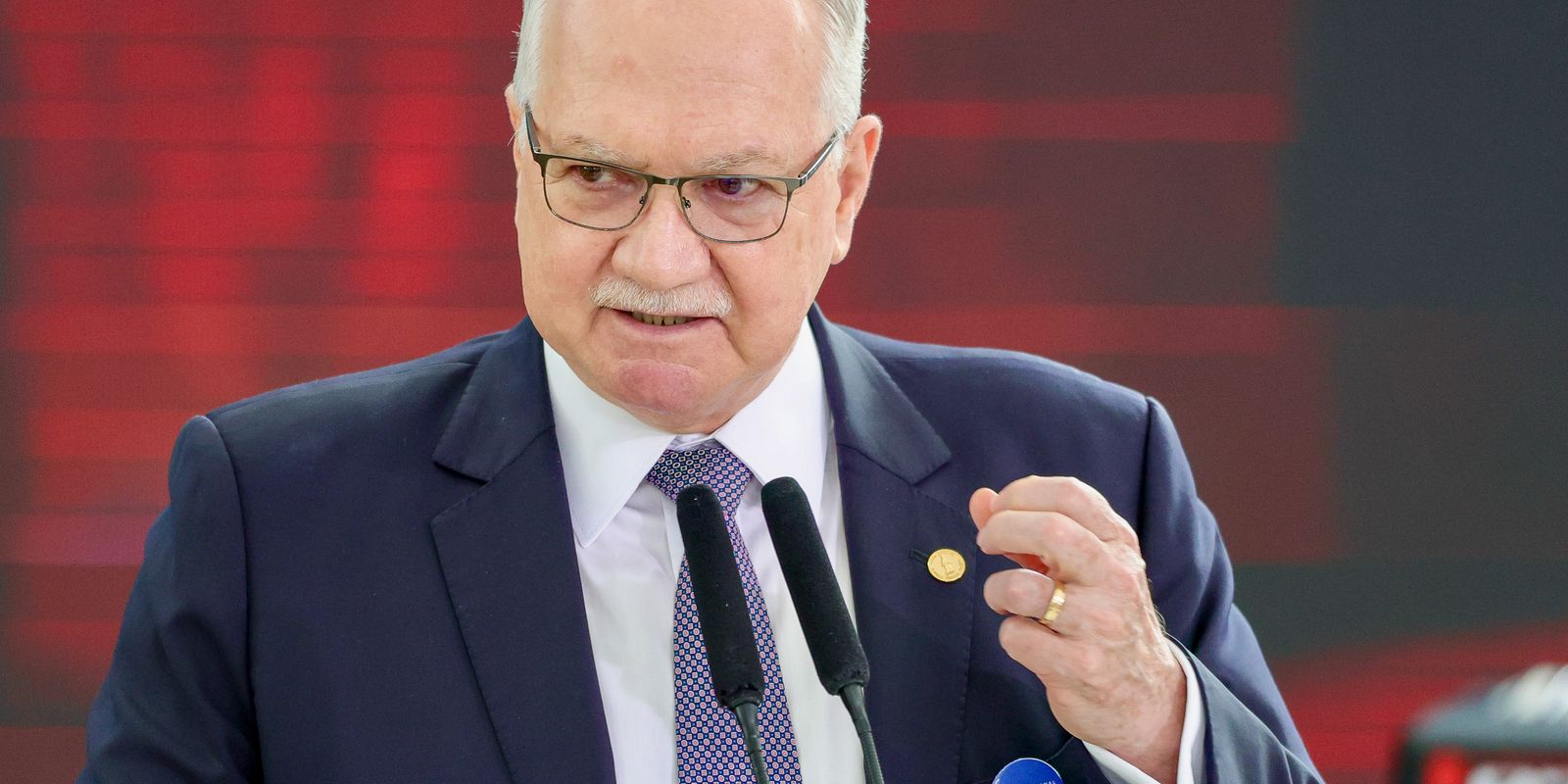 Ministro Fachin indica que encerramento do inquérito das fake news está em discussão