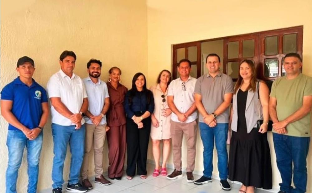 Histórico: Prefeitos de Lastro e Bernardino Batista inauguram Casa de Apoio em João Pessoa