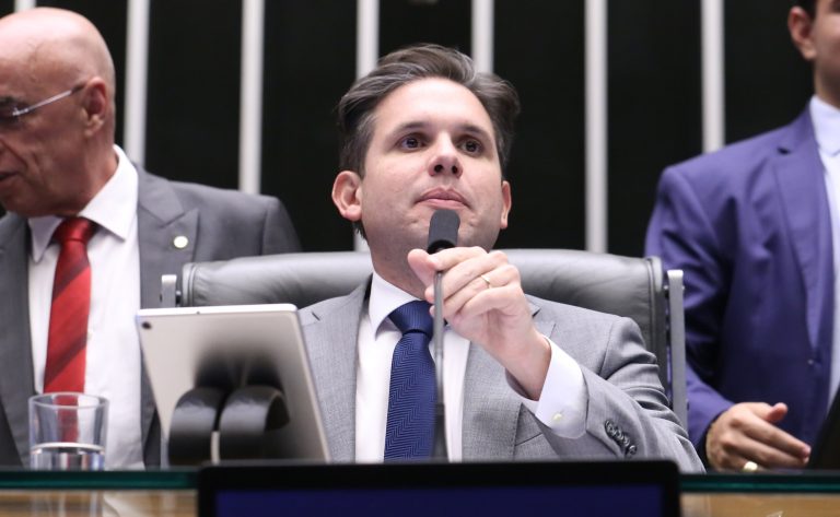 Hugo Motta: aprovação da PEC da segurança pública é resultado de diálogo e equilíbrio