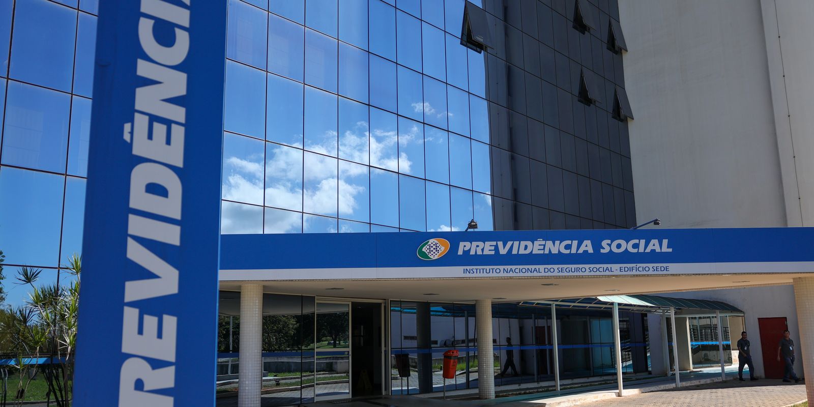 INSS suspende novos empréstimos consignados do C6 Consig para aposentados