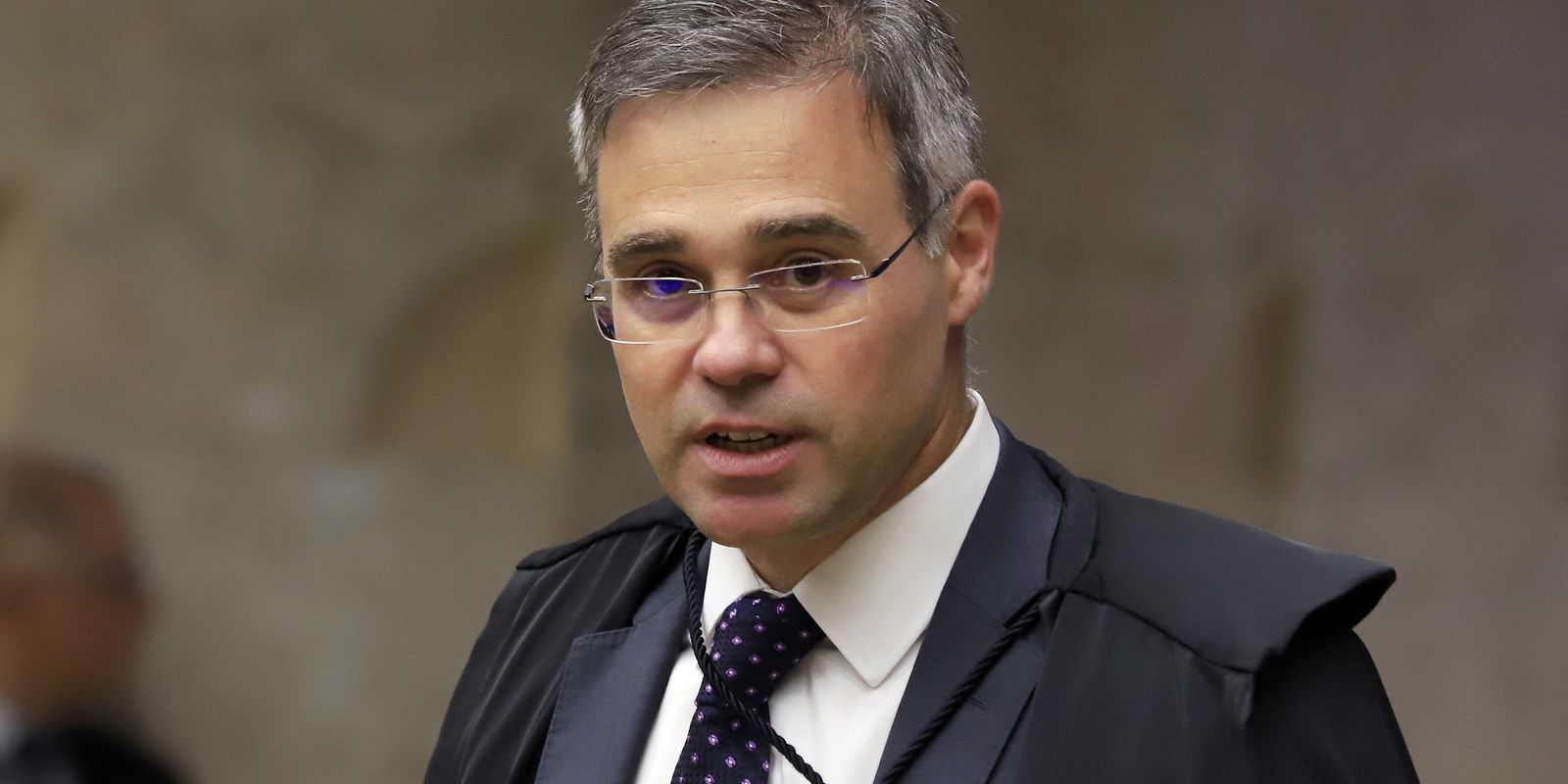 Decisão de Mendonça obriga Alcolumbre a estender a CPMI do INSS