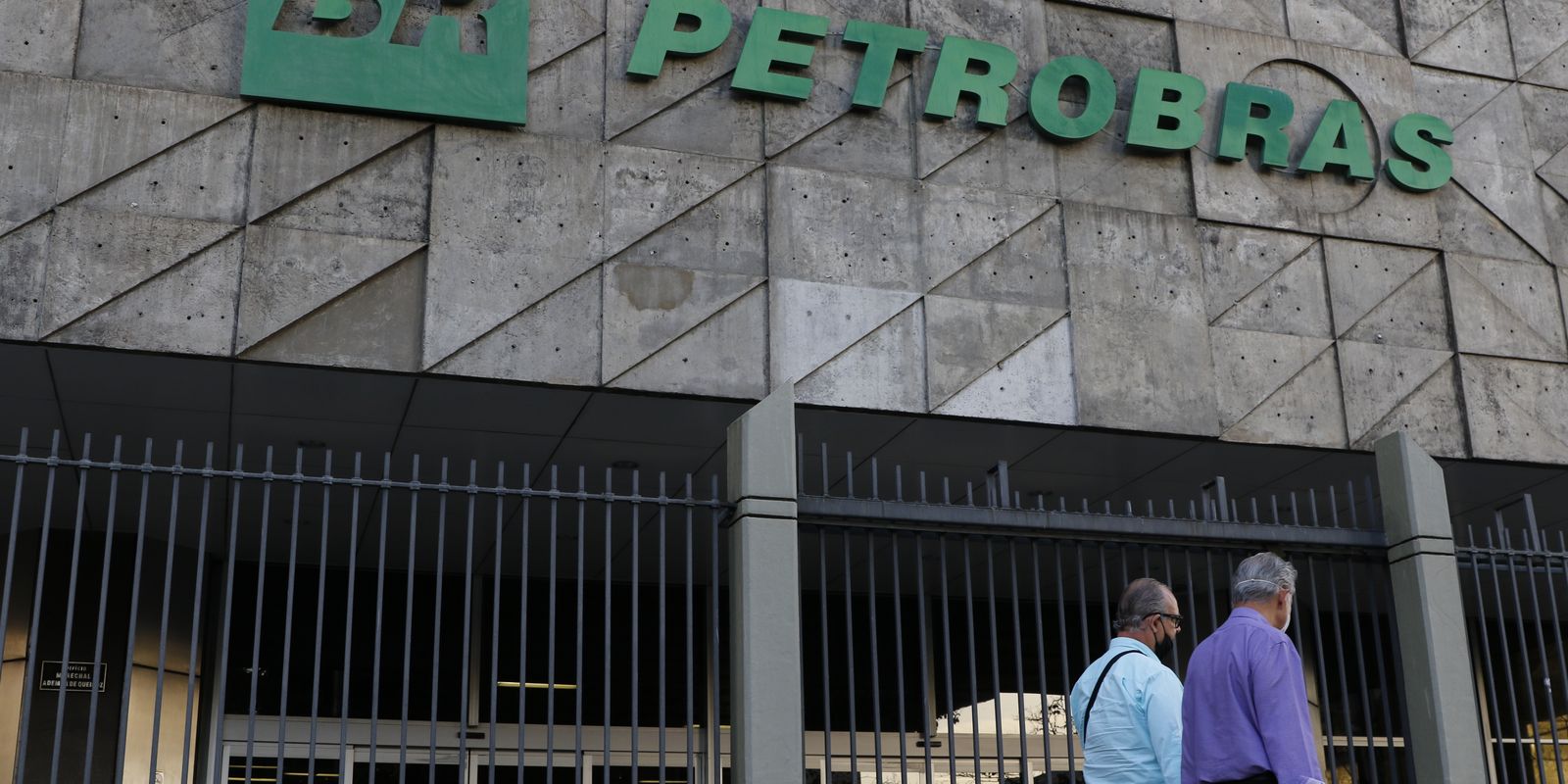 Petrobras atinge lucro líquido de R$ 110,6 bilhões em 2025