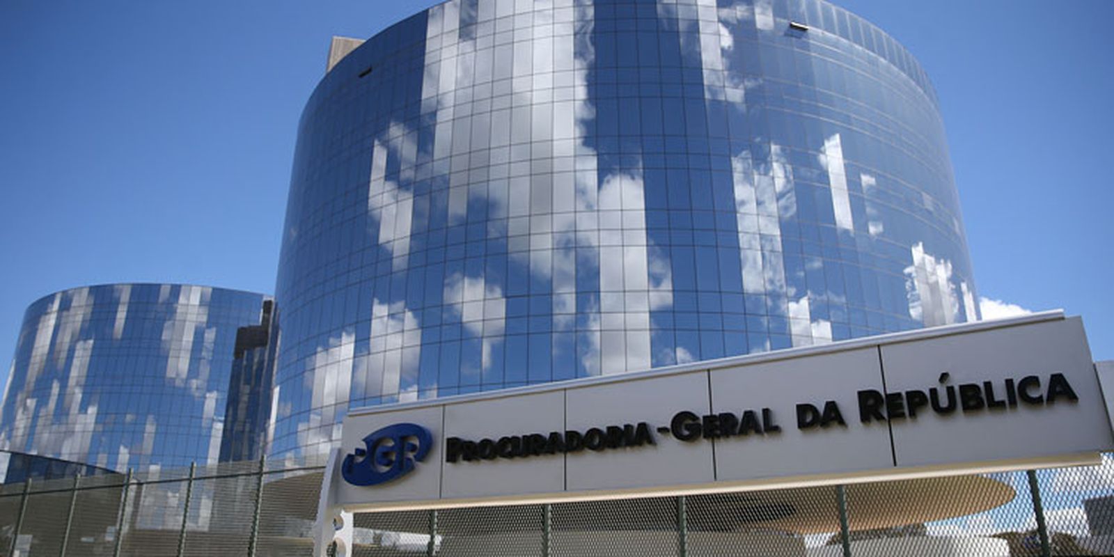 PGR manifesta apoio à validade de norma do CFM que proíbe assistolia fetal