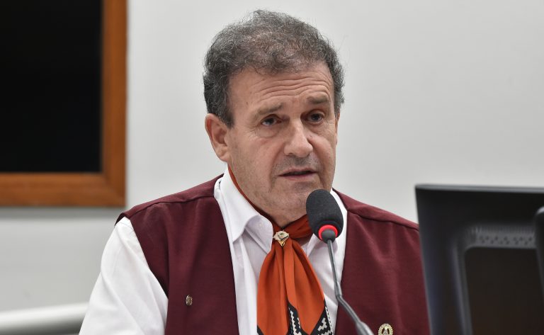 Proposta visa acelerar concessão de pensão por morte para dependentes de vítimas de feminicídio