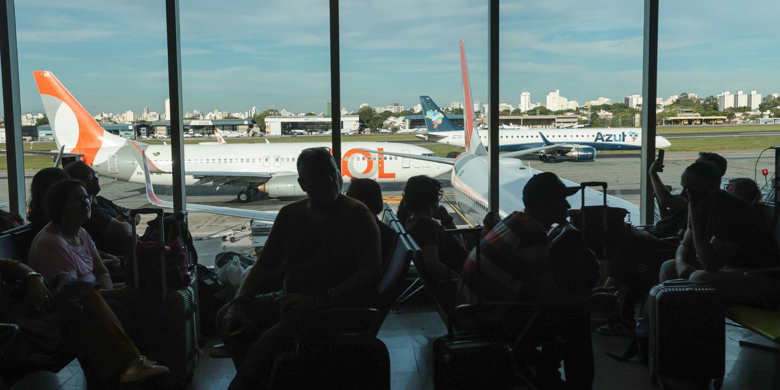 Dias Toffoli detalha suspensão de ações por cancelamento de voos