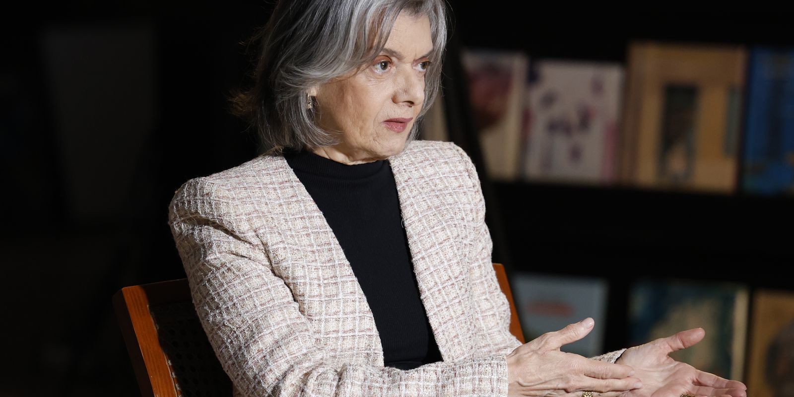 Cármen Lúcia é orientada a se afastar do STF devido a ataques machistas