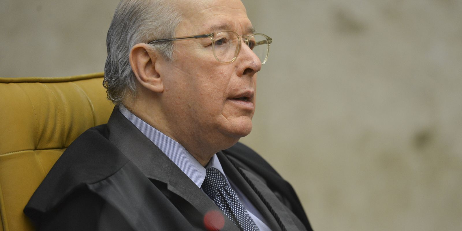 Celso de Mello aponta 