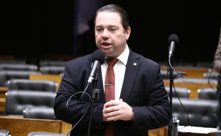 Comissão aprova proposta para agilizar pensão por morte de policiais