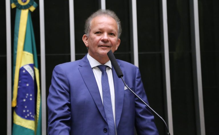 Comissão da Câmara aprova destinação de royalties do petróleo para qualificação profissional