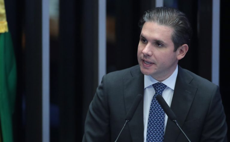 Presidente da Câmara espera veto sobre dosimetria seja revertido