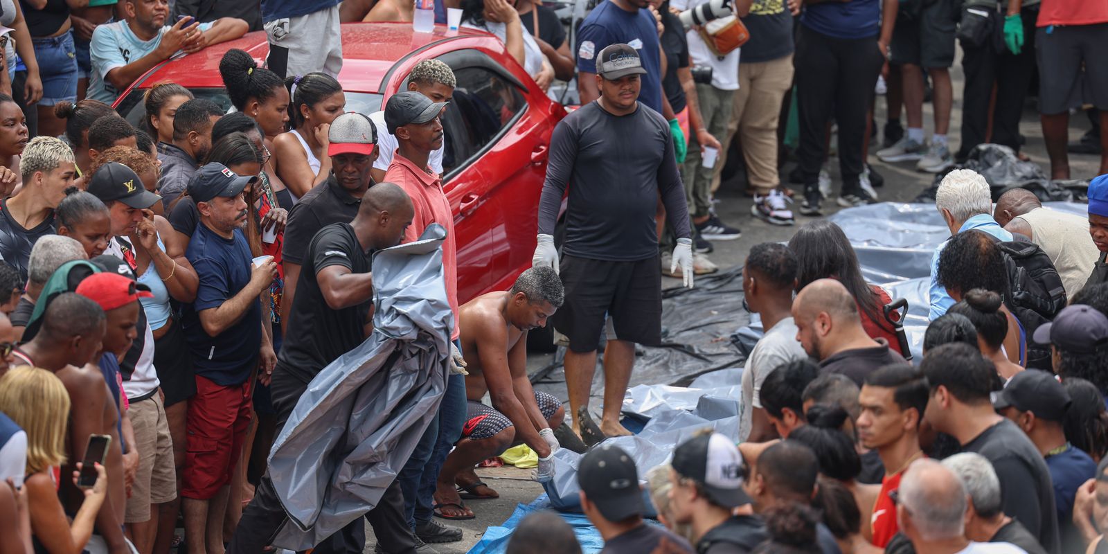 Governo do Rio afirma ter enviado imagens da Operação Contenção à Polícia Federal