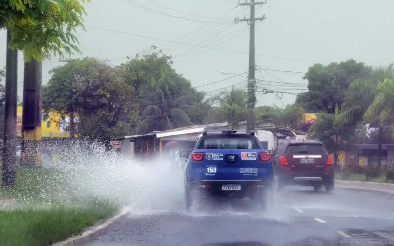 Inmet emite novo alerta de chuvas intensas para toda a Paraíba